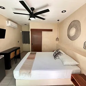 Hotel Isla Caracol