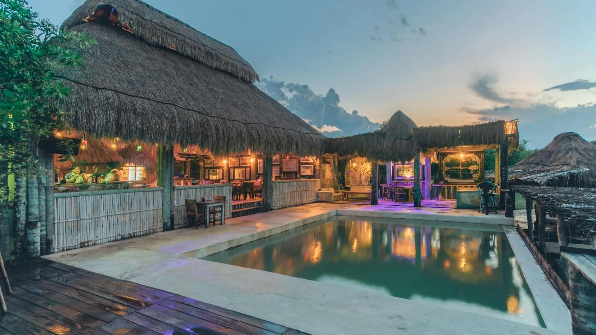 Hotel Embajada Universal By La Eufemia Group Huay Pix